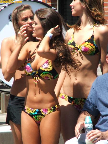 Love these colorful bikinis they all wore — Glad they’re not just ketchup & mustard-colored.