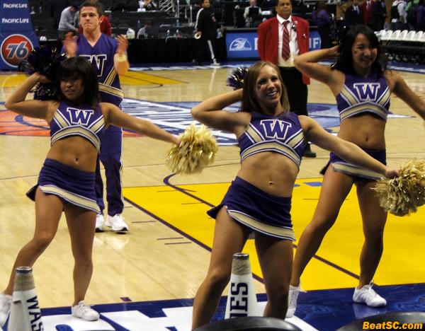 Part of me wanted the Huskies to beat Cal, just so I had a better excuse to share more of thes photos.