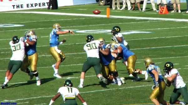 #12 (Offense) - Richard Brehaut, Quarterback.