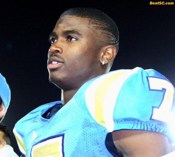 #7 (Defense) - Courtney Viney, Cornerback.